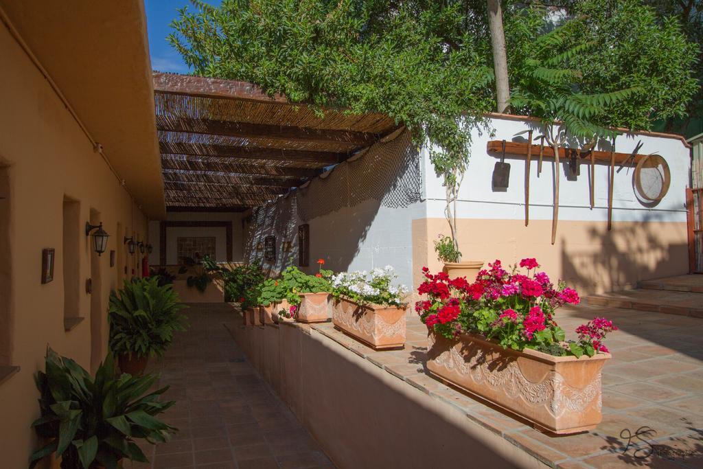 Hotel Cortijo De Salia Alcaucín Exterior photo