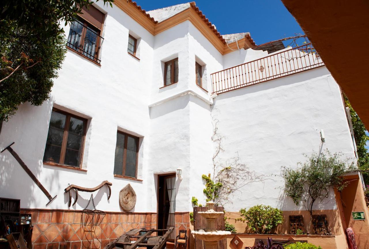 Hotel Cortijo De Salia Alcaucín Exterior photo