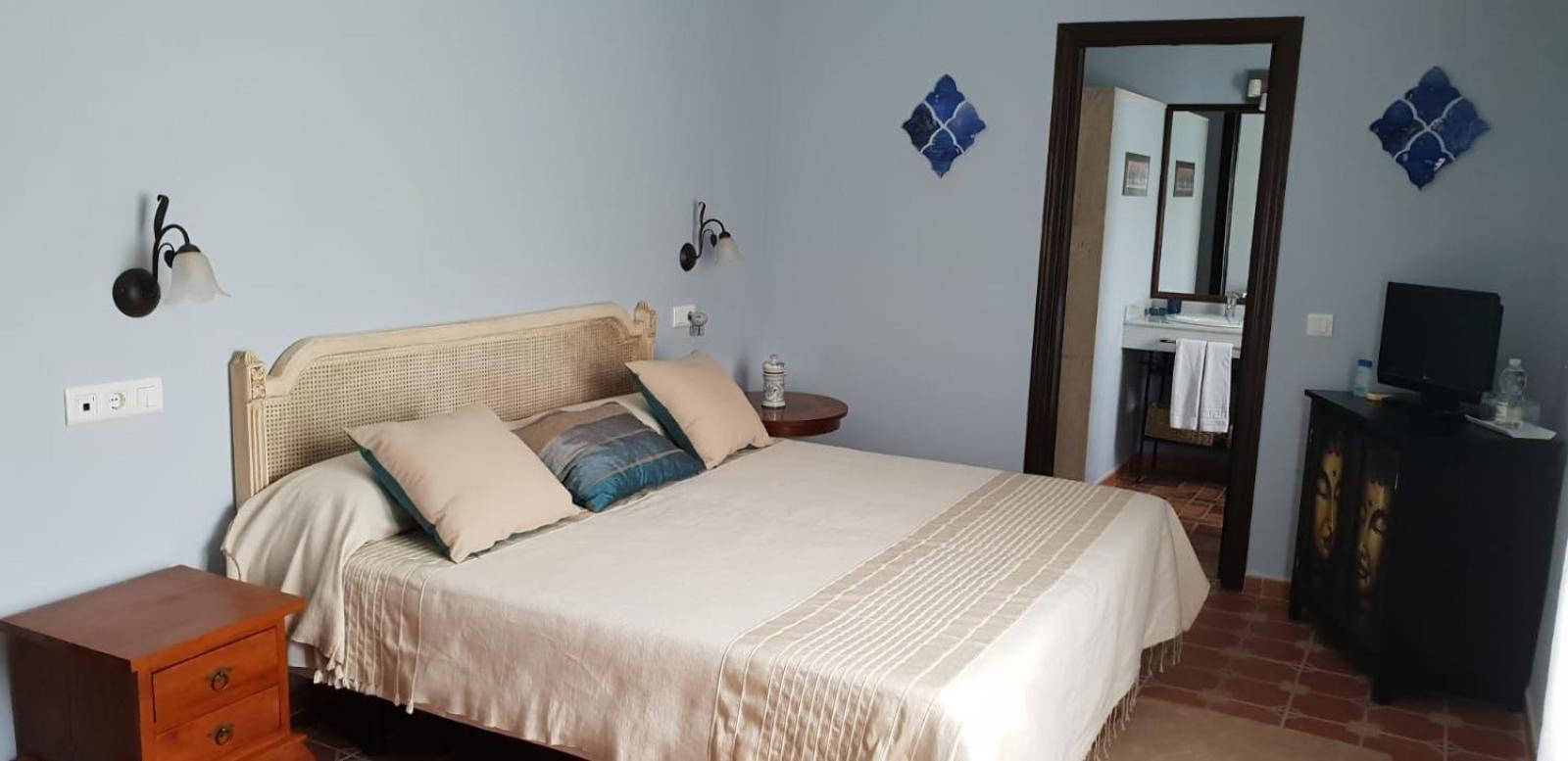 Hotel Cortijo De Salia Alcaucín Room photo
