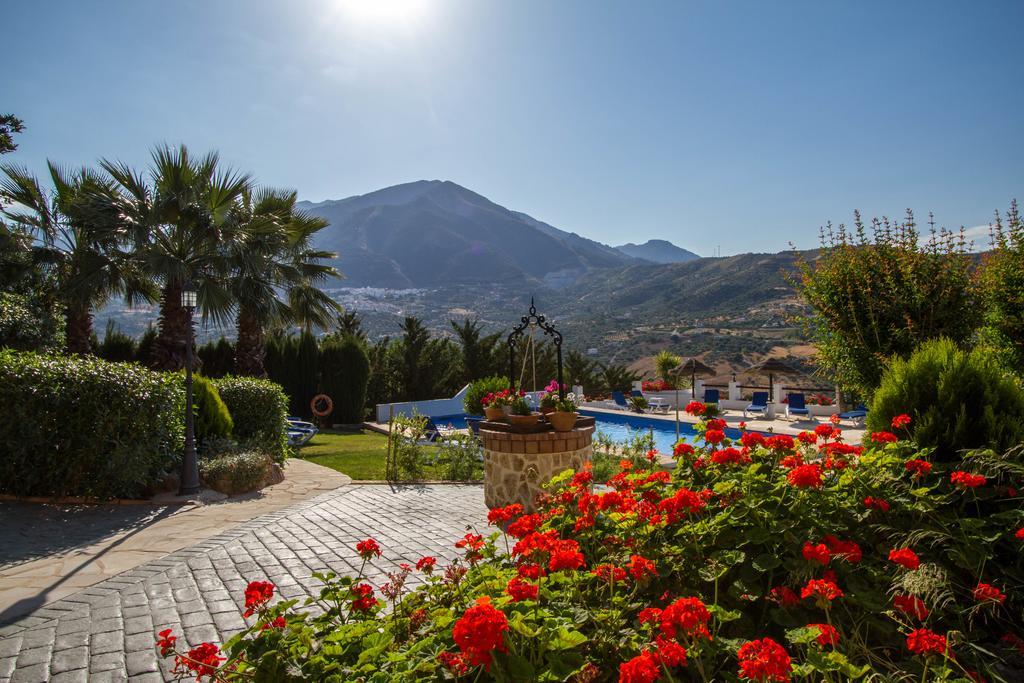 Hotel Cortijo De Salia Alcaucín Exterior photo