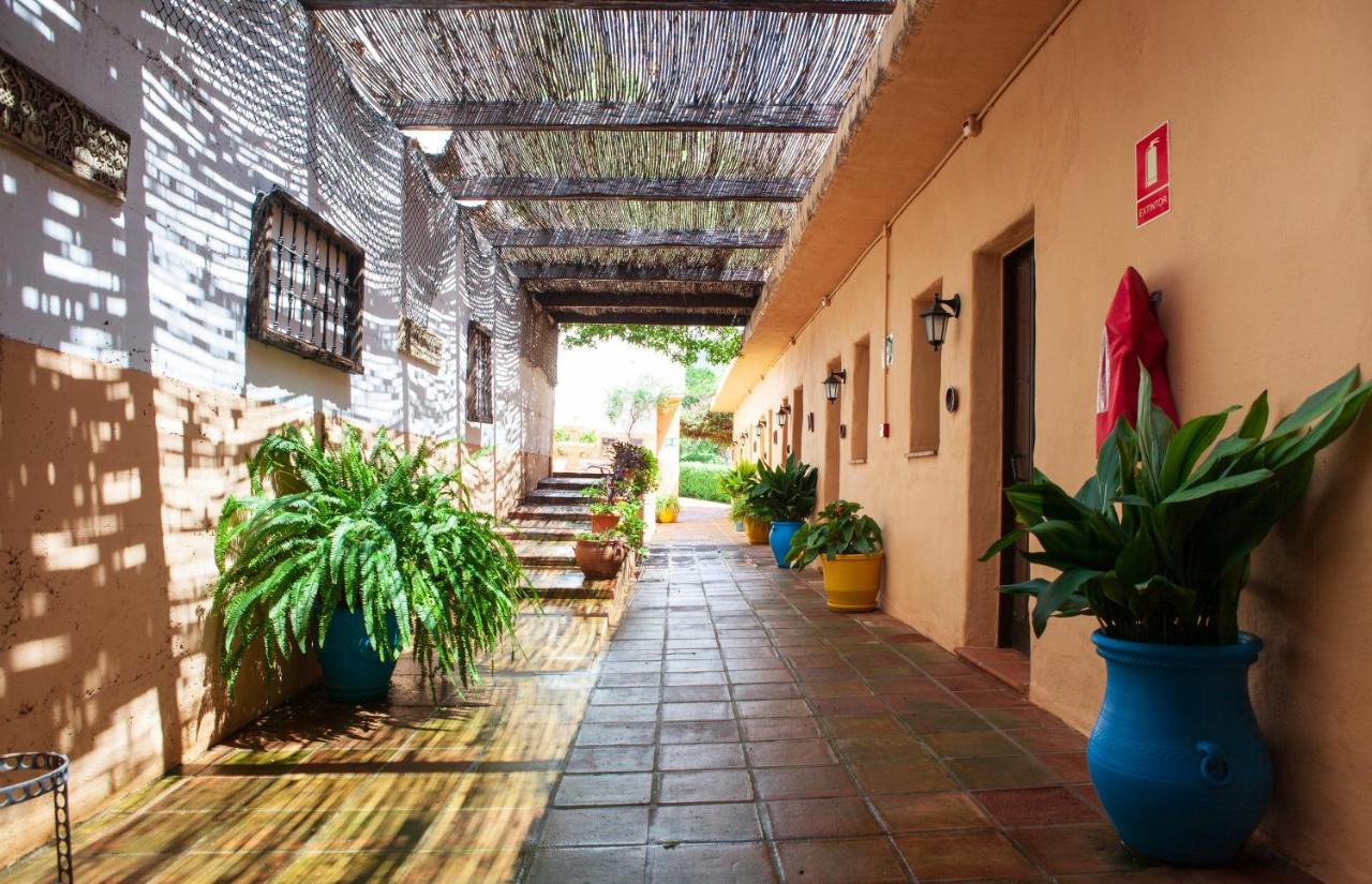 Hotel Cortijo De Salia Alcaucín Exterior photo